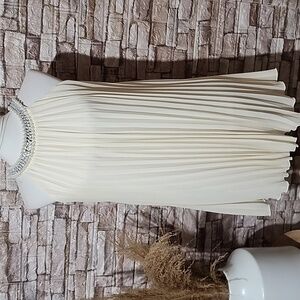 Speeckless Elegant Cream Pleated Women's Dress